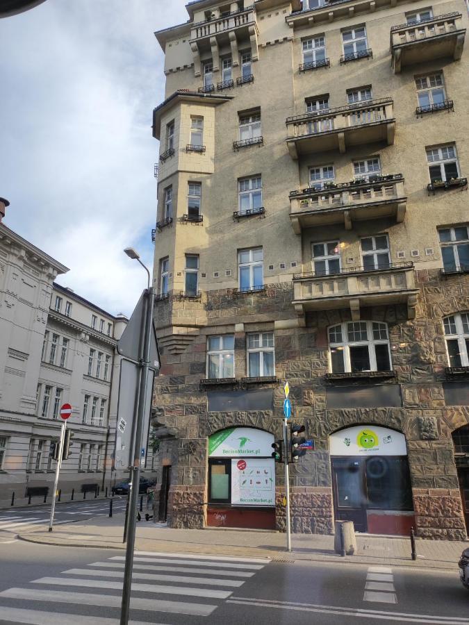 Centrum Artlwowska Warsaw Luaran gambar