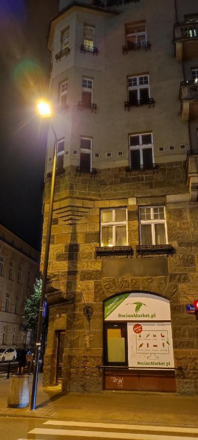 Centrum Artlwowska Warsaw Luaran gambar